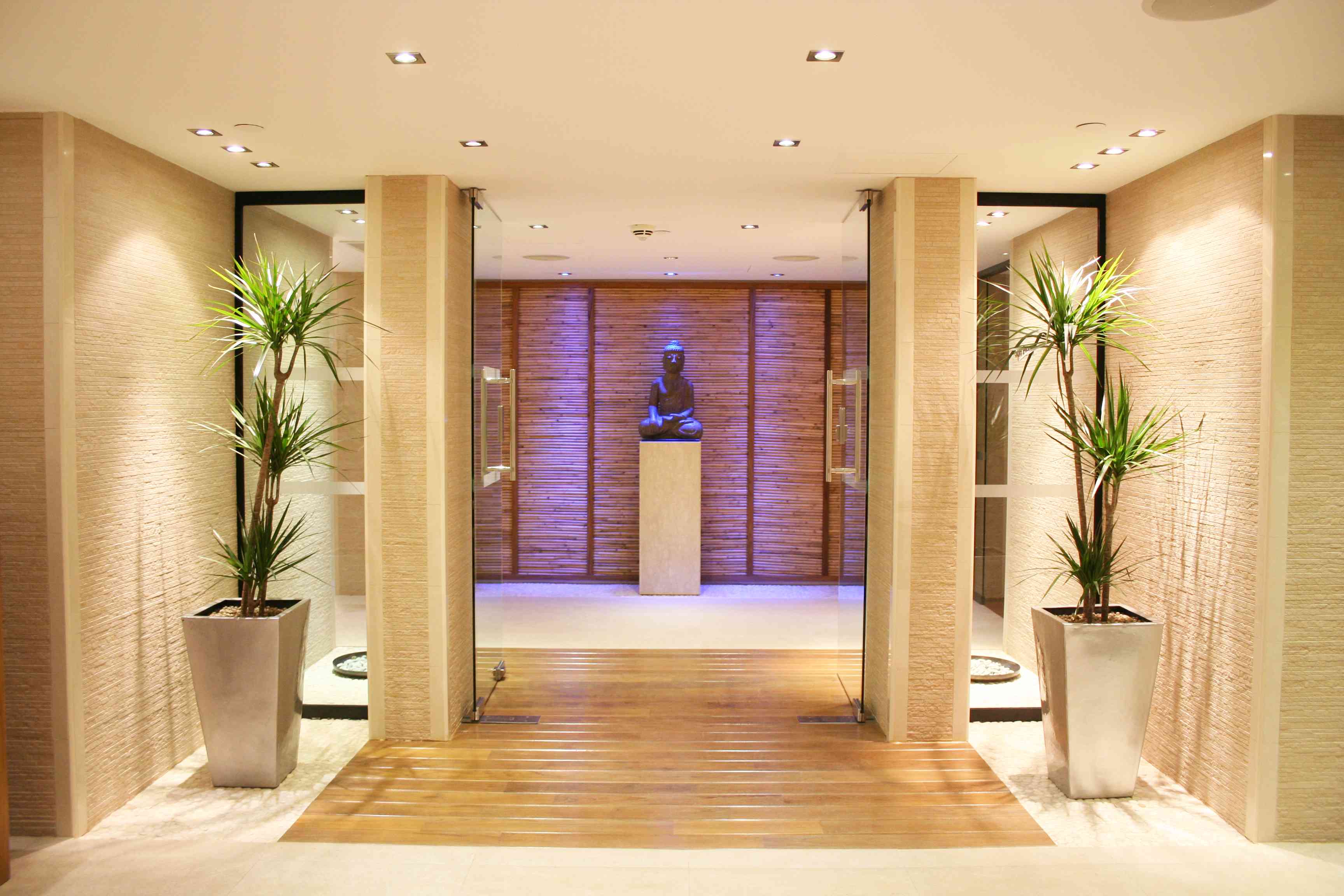 Rena Spa London - Entrance