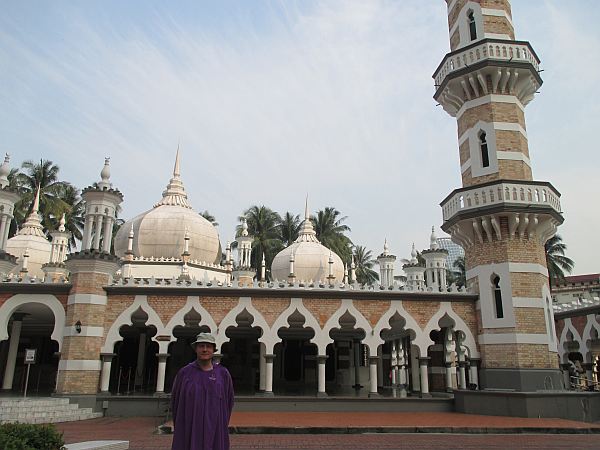 Mosque, Kuala Lumpur with mmm is that a Gentleman ...