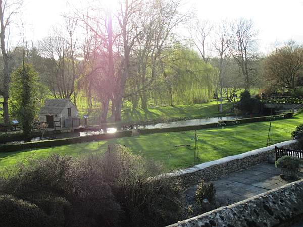 Volvo KC90 Tour of the West Country - The Old Swan & Minster Mill