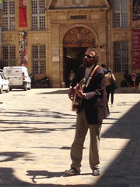La Villa Baulieu, a palace in Provence to love - A chanteur in Aix en Provence