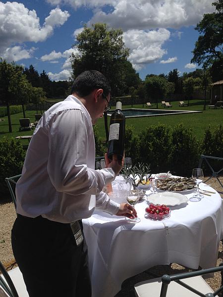 La Villa Baulieu, a palace in Provence to love - My Butler preparing lunch.
