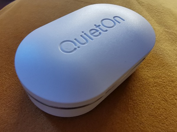 Quieton 3.1 Noise Cancelling Earbuds - White Charging Case