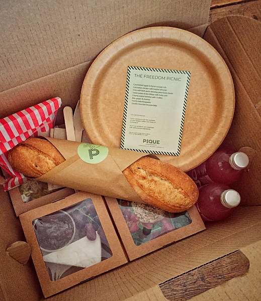 Pique Picnic Box