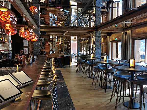Bar & Restaurant at The M Lodge Hotel & Spa
