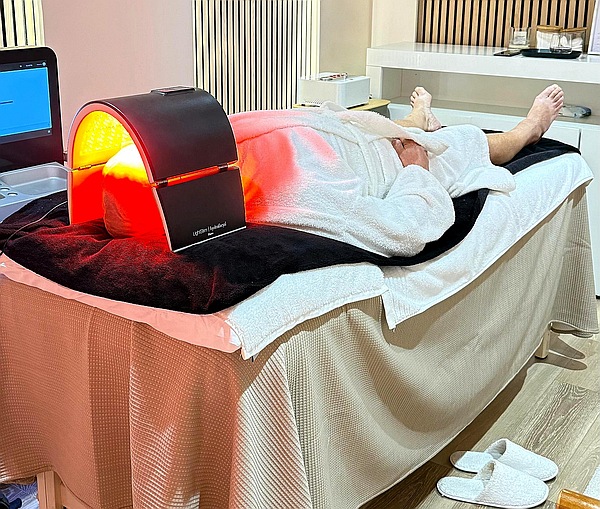 Orel Knightsbridge, Hydrafacial